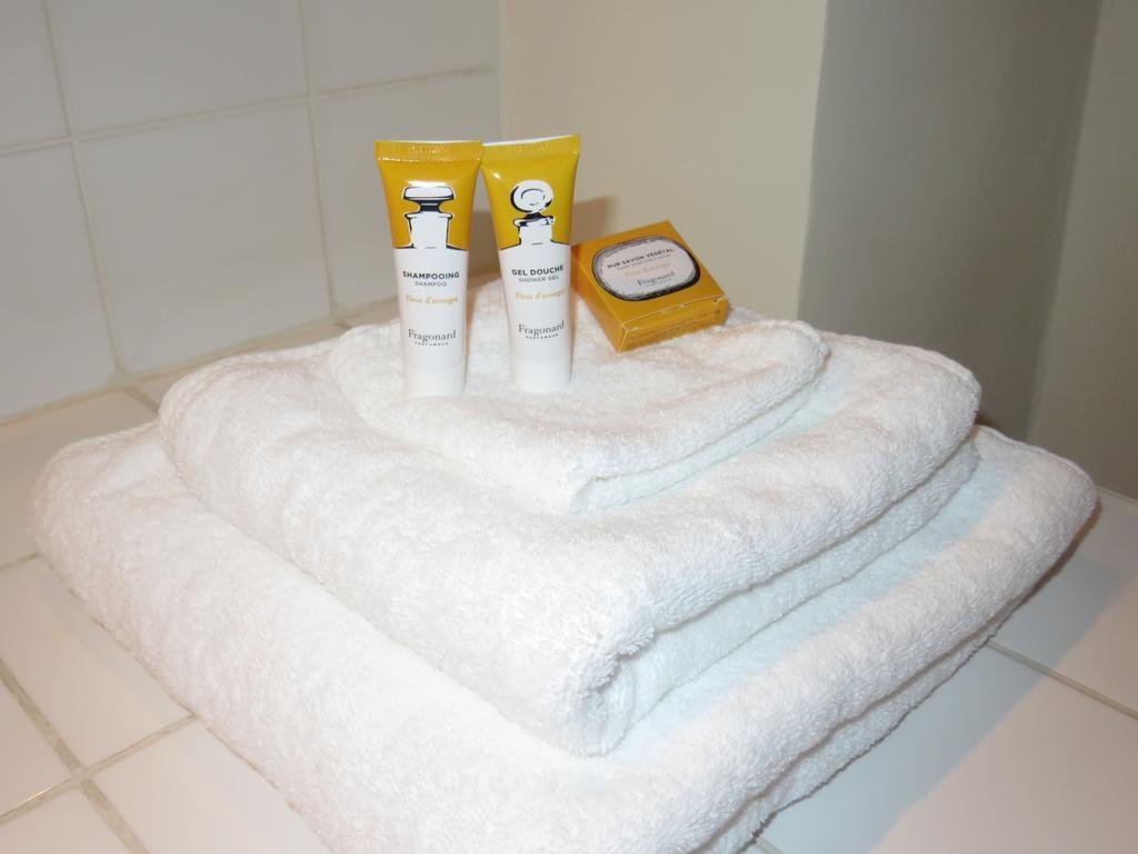 Le Clos Des Canebiers Bed & Breakfast Grasse Rom bilde