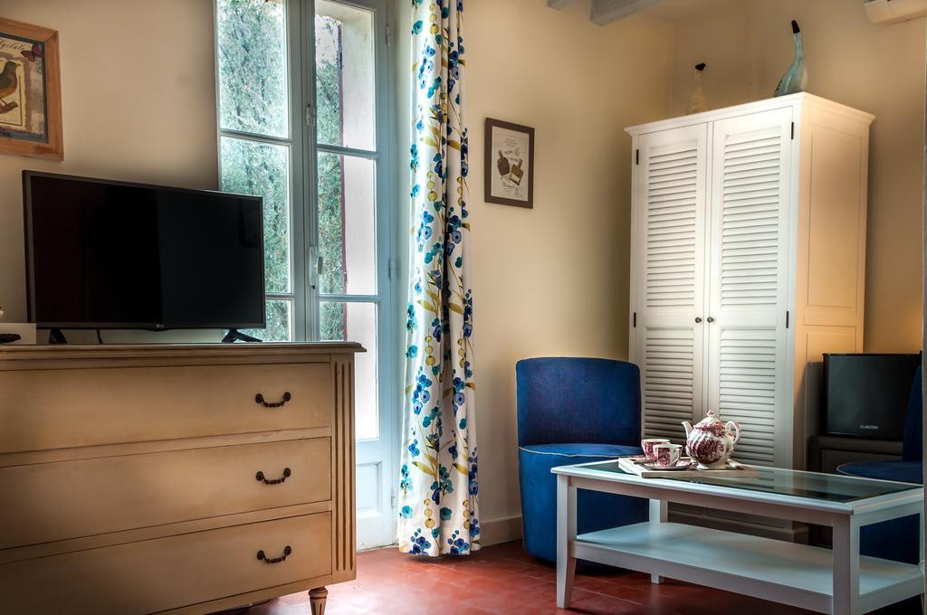 Le Clos Des Canebiers Bed & Breakfast Grasse Rom bilde