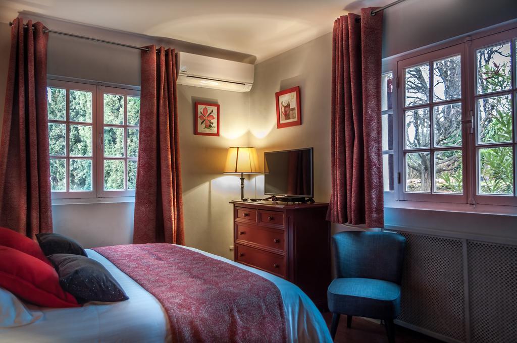 Le Clos Des Canebiers Bed & Breakfast Grasse Rom bilde
