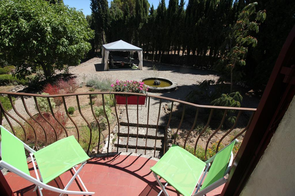 Le Clos Des Canebiers Bed & Breakfast Grasse Eksteriør bilde