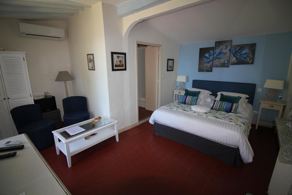 Le Clos Des Canebiers Bed & Breakfast Grasse Eksteriør bilde