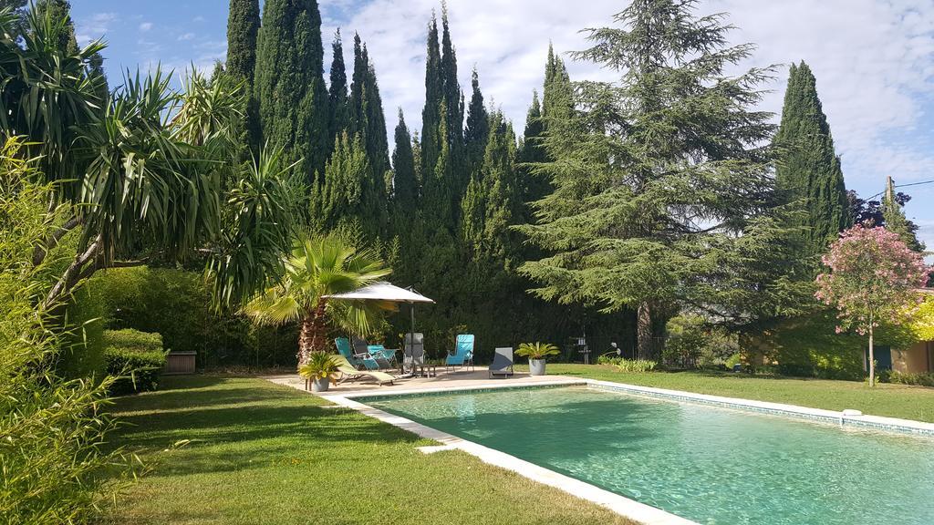 Le Clos Des Canebiers Bed & Breakfast Grasse Eksteriør bilde