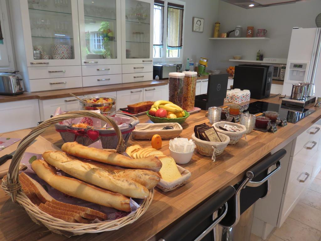 Le Clos Des Canebiers Bed & Breakfast Grasse Eksteriør bilde
